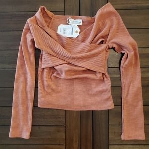 Long Sleeve salmon color cross fron crop top size medium